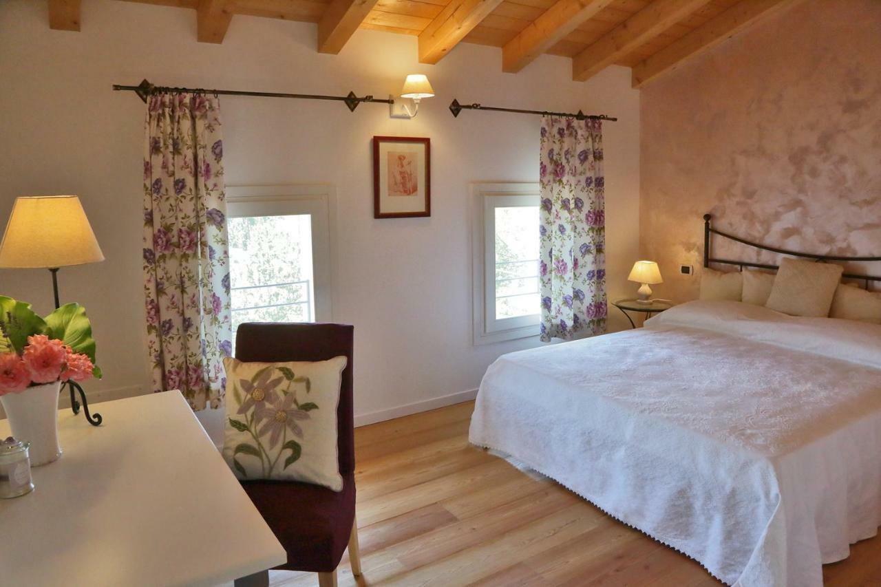 La Fonte Bed & Breakfast Fontanafredda Luaran gambar