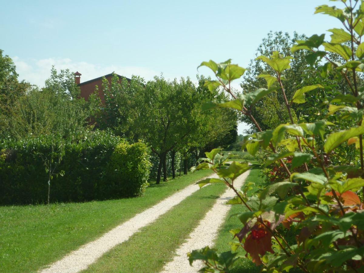 La Fonte Bed & Breakfast Fontanafredda Luaran gambar